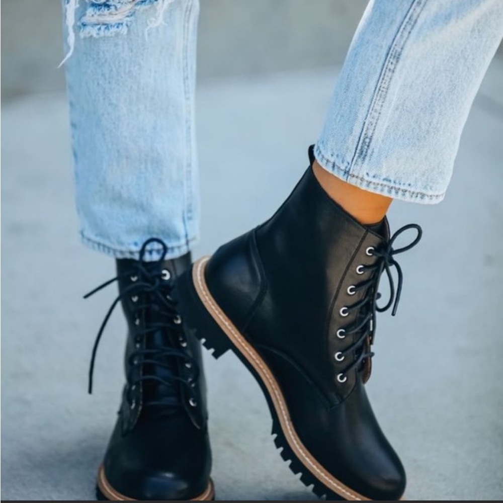 VICI Brycen Black Lace Up Boots